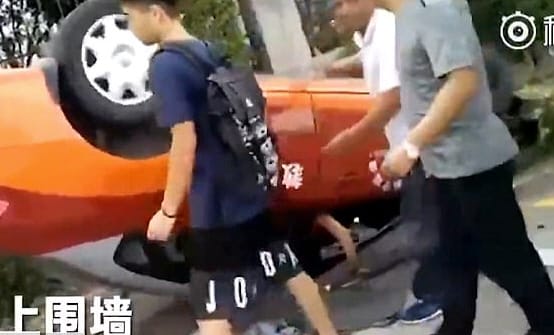 Ennél jobban leégni egy forgalmi vizsgán lehetetlen – videó