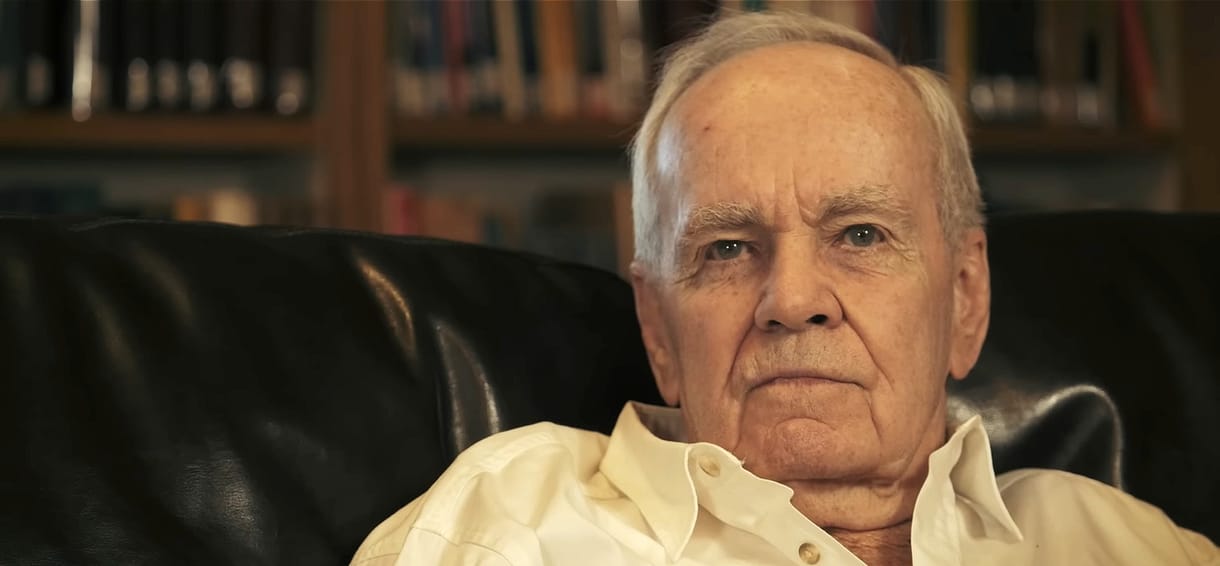 Meghalt Cormac McCarthy, az egyik legnagyobb amerikai író, a Nem vénnek való vidék szerzője