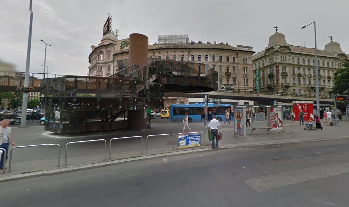 Éjszakánként bontják a Nyugati téri gyalogoshidat