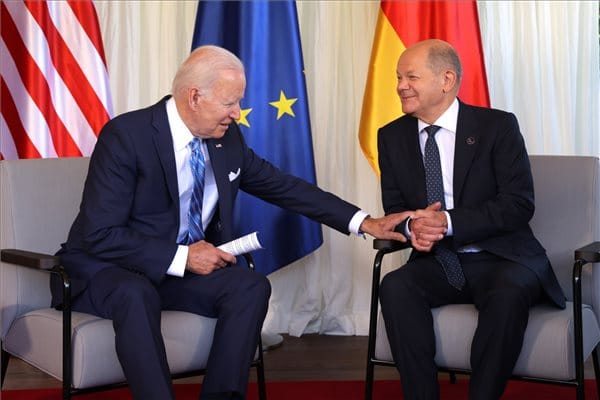 Olyan, mintha a G7 belátta volna: nem működik az olajembargó