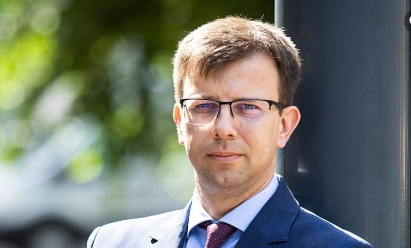 Marcin Romanowski valami nagyon nyugtalanítót mondott Bóka Jánosnak
