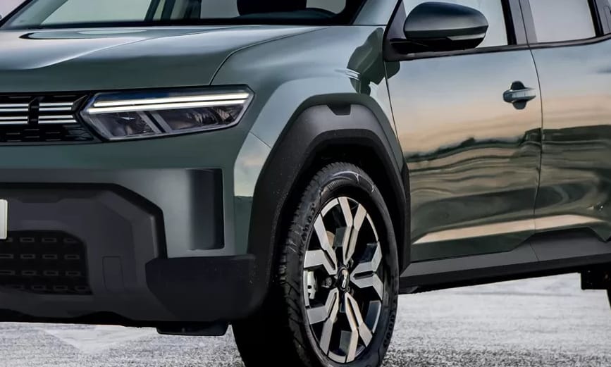 Ilyen menőnek ígérkezik az új Dacia Duster