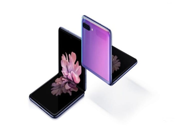 Változtatást fontol a Samsung Electronics: olcsóbbak lehetnek az összehajtható telefonok