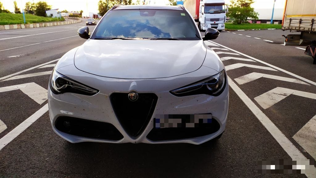 Nagylakon akadt fent ez a 15 milliós Alfa Romeo sportterepjáró