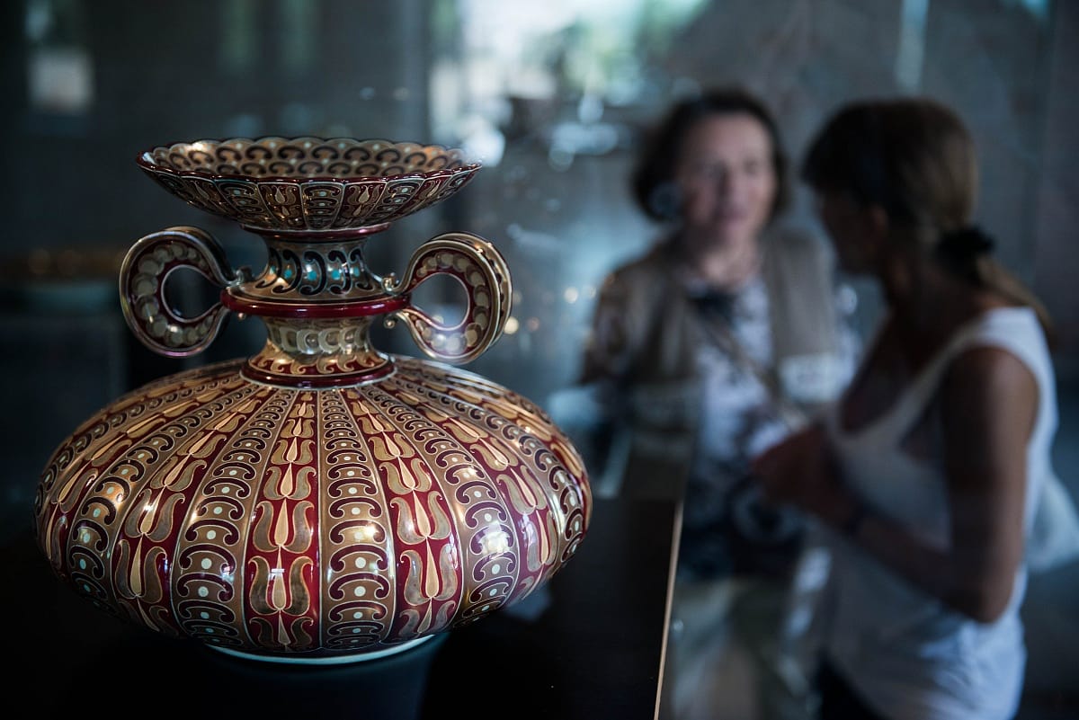 A Zsolnay szerint nem hiányzik semmi, hiába keres az ügyészség 11 milliónyi porcelánt vezetőjükön