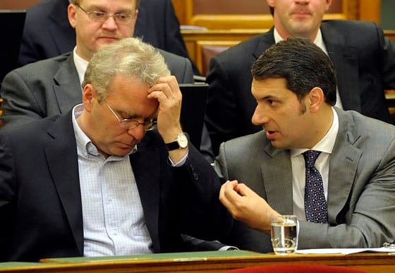 Lázár már sajnálja, hogy nyilvánosan vitázott a régi fideszesekkel