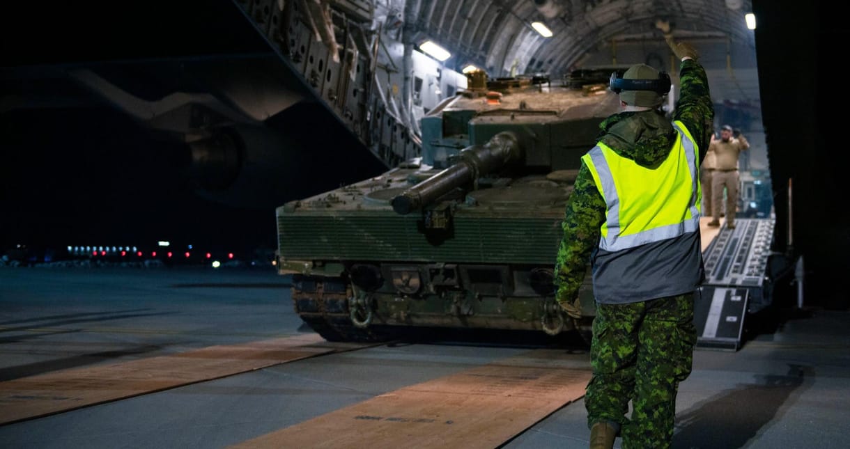 Megérkezett az első kanadai Leopard 2-es Lengyelországba