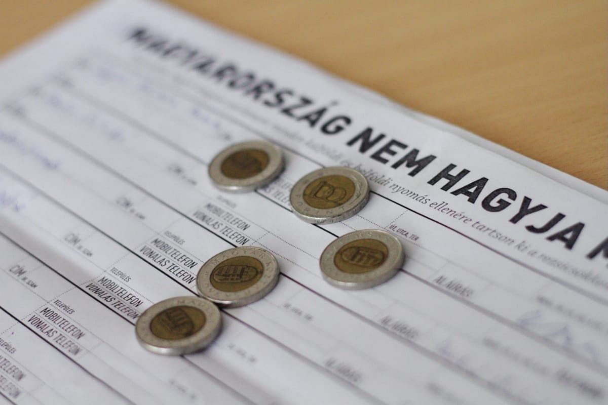 Energetikai Hivatal: Nem a rezsi magas, a fizetésünk kevés