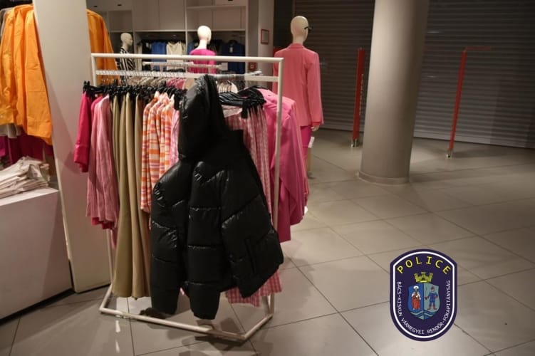 Női ruhákba öltözött, így akarta ellopni azokat egy kecskeméti férfi