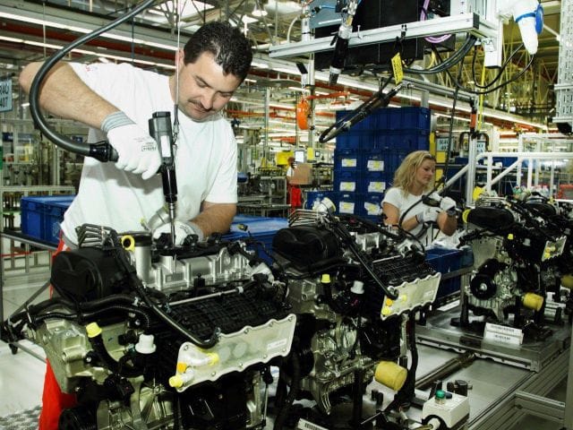 Közel 2 millió motornál jár évente a győri Audi