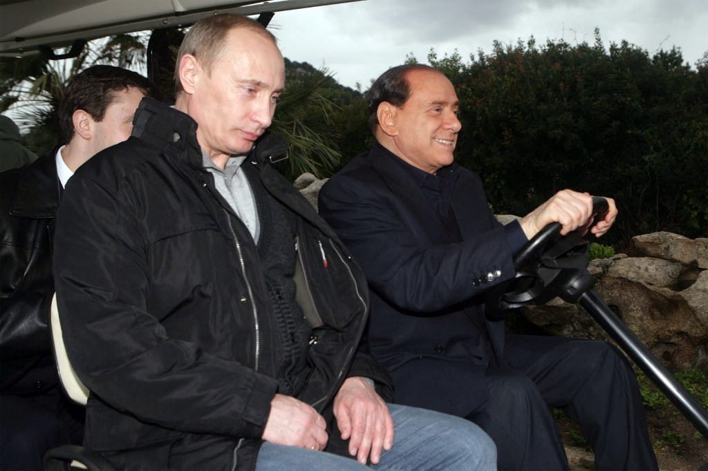 Putyin és Bush is itt vakációzott, félmilliárd euróért árulják Berlusconi híres villáját