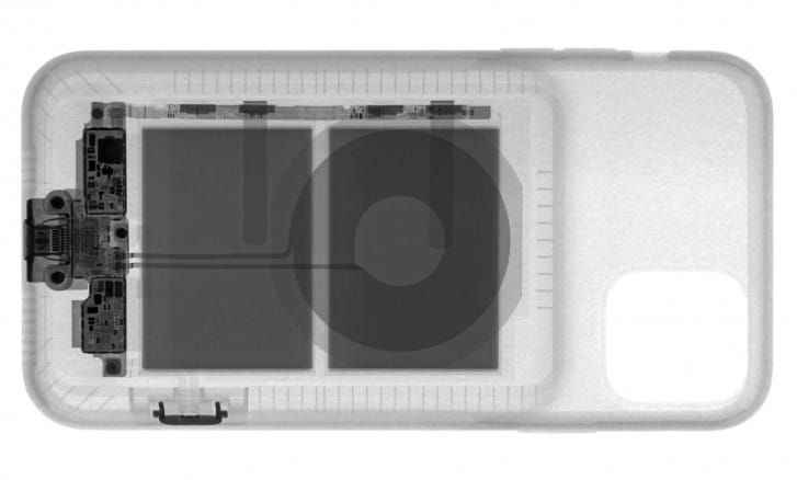 Beküldték a röntgenbe a különleges iPhone-tokot, amely megduplázza az üzemidőt