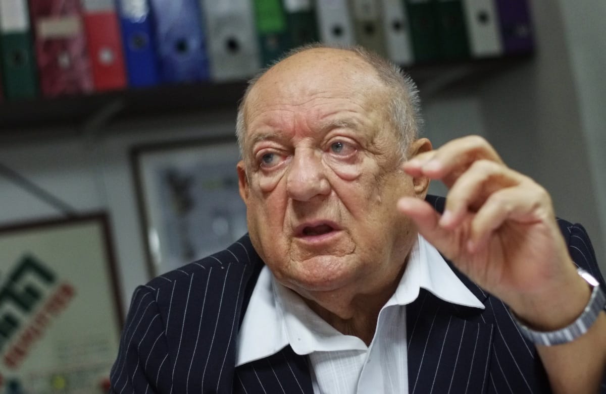 Százmillió forintért árulta Vámház körúti lakását Klapka György