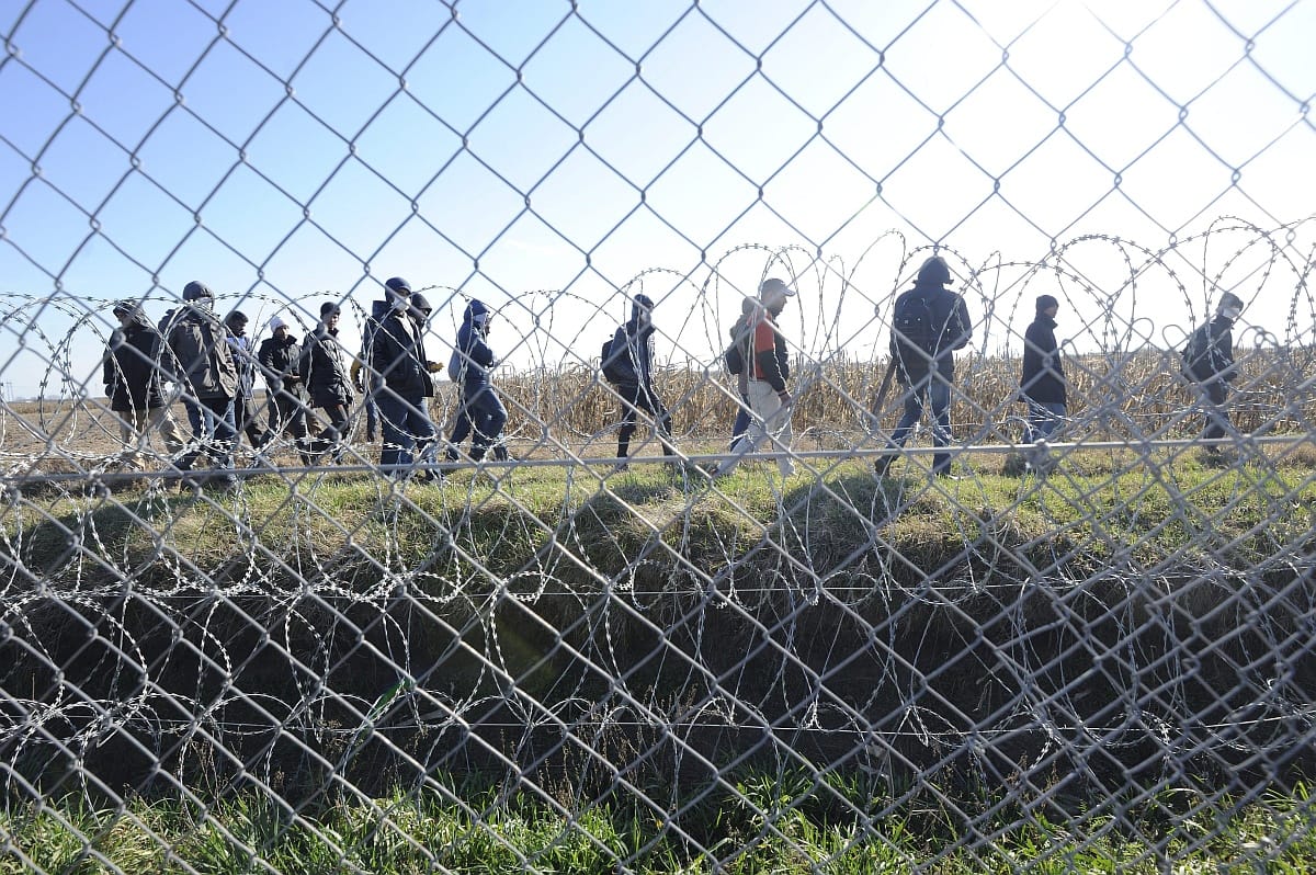 Már nyolc menedékkérőt éheztetnek a határon, a civilek a strasbourgi bírósághoz fordulnak