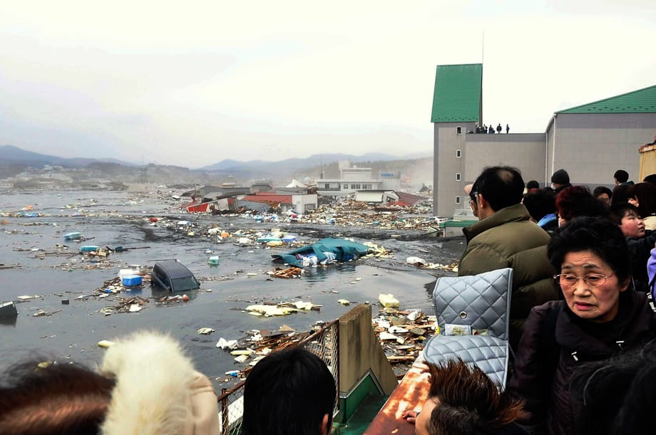 Videó: égő sártenger árasztja el a házakat Japánban