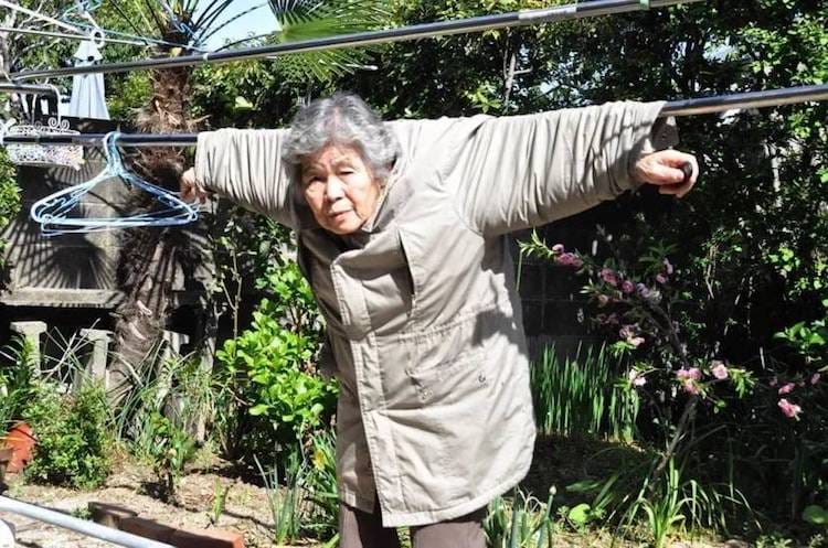 A világ legviccesebb önarcképeit egy 89 éves japán fotósnő készíti
