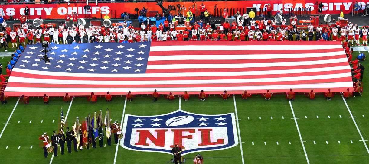 Háromszög alakú popcornt reklámozó Walter White, céges zsargon ellen lázadó Ozzy Osbourne – ilyenek voltak az idei Super Bowl reklámjai