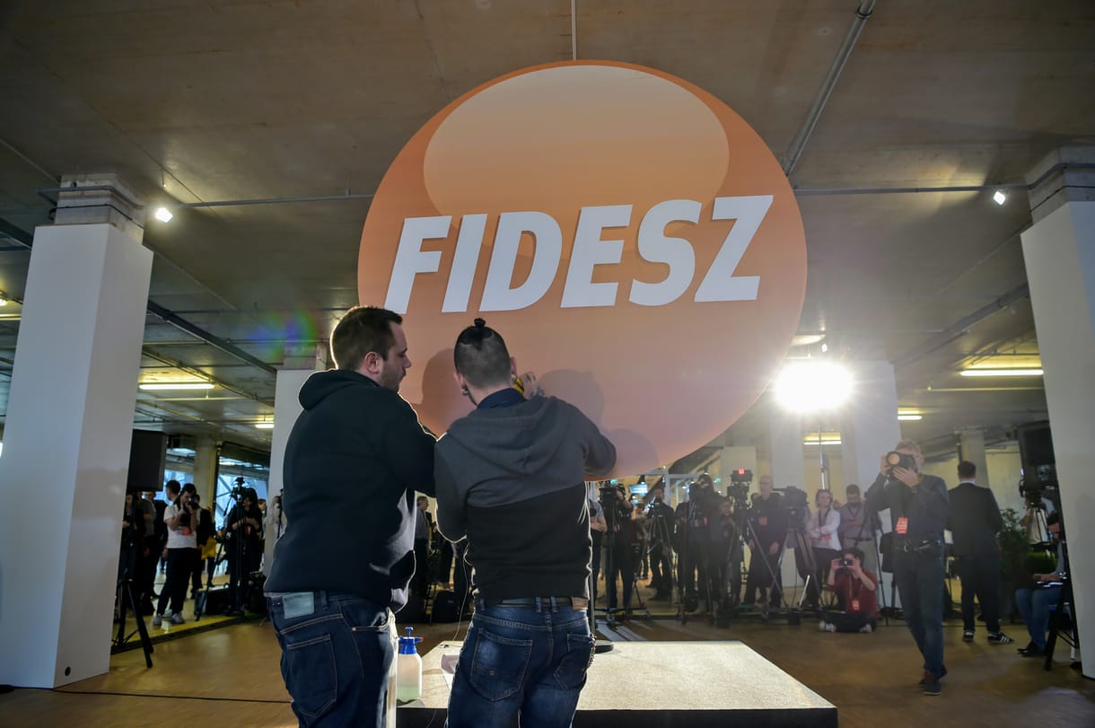 Negyedmillió eurót kérne vissza az OLAF a Fidesz-irodává változott látogatóközpont miatt