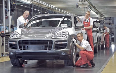 22 ezer trükkös Porschét hívnak vissza