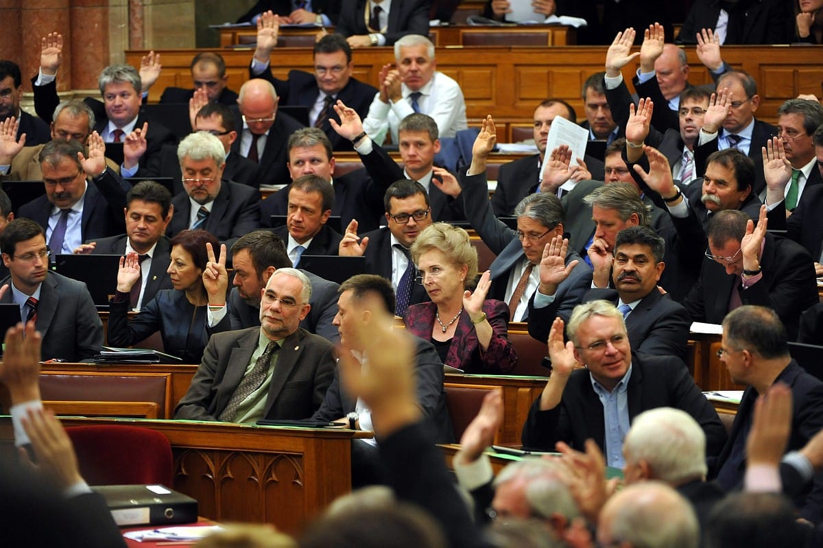 November 7-én dönt a Fidesz az adótörvényekről