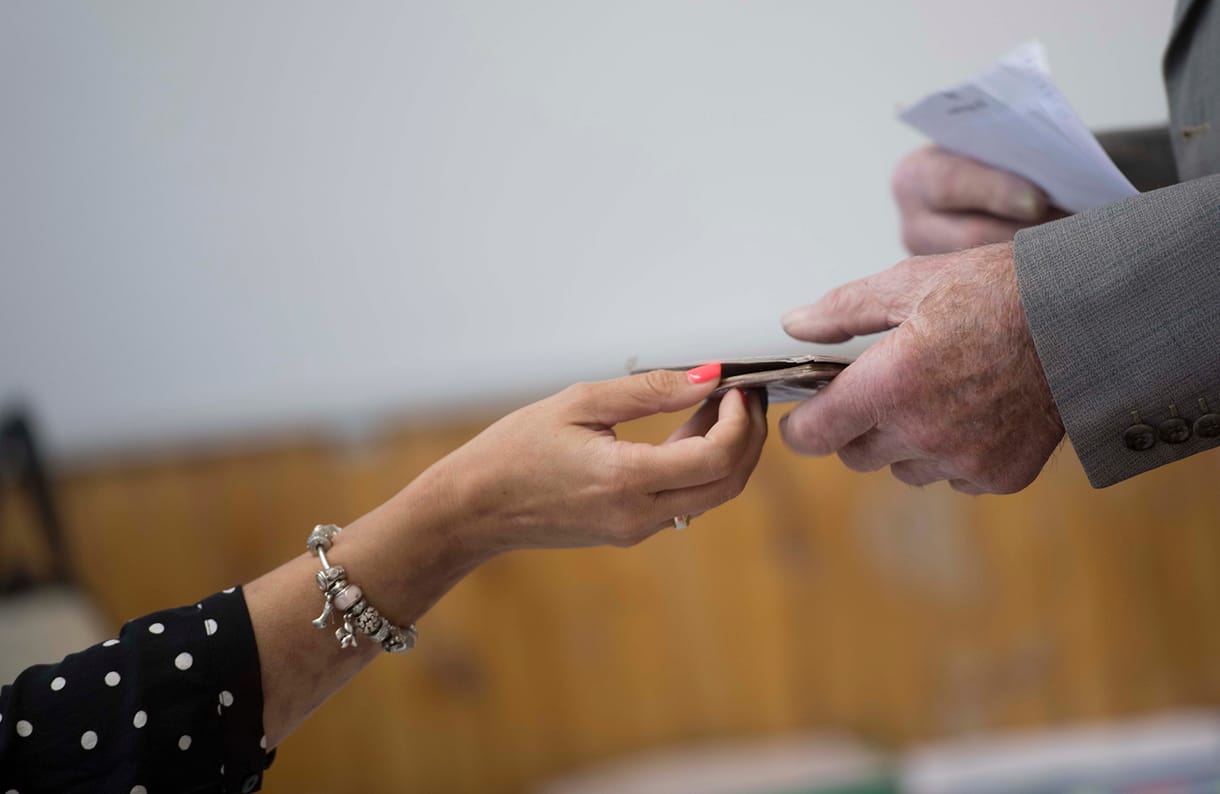 Több mint kétmilliárd forintot raktak zsebre a kamupártok