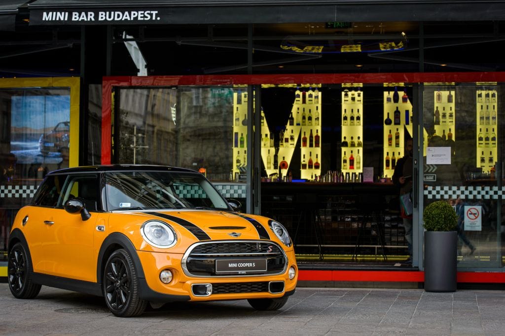 Megjött hozzánk is az új Mini - ismét felszökik a kisautó láz?