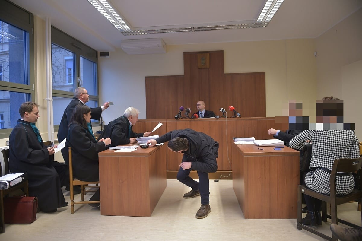 Simicska nem ment el a hirdetőoszlopperre