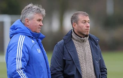 Hiddink váltja Mourinhót