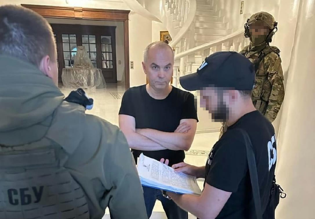 A botrányhős, akit hazaárulással vádolnak –bemutatjuk a kijevi parlamentben Ukrajna ellen szavazó politikust