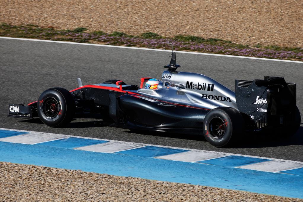 Így duruzsol az új Forma-1-es McLaren-Honda