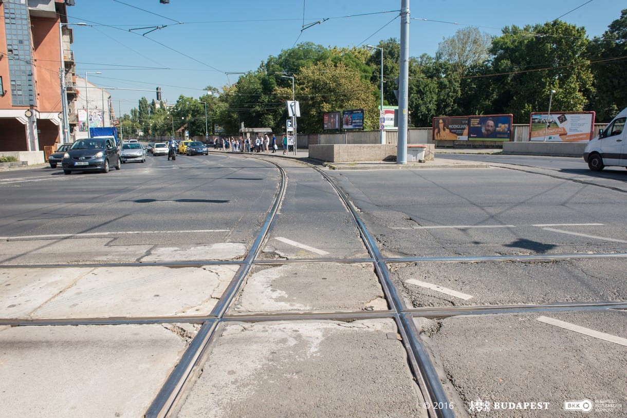 Kilométerenként 400 millióért újítják fel a Róbert Károly körutat