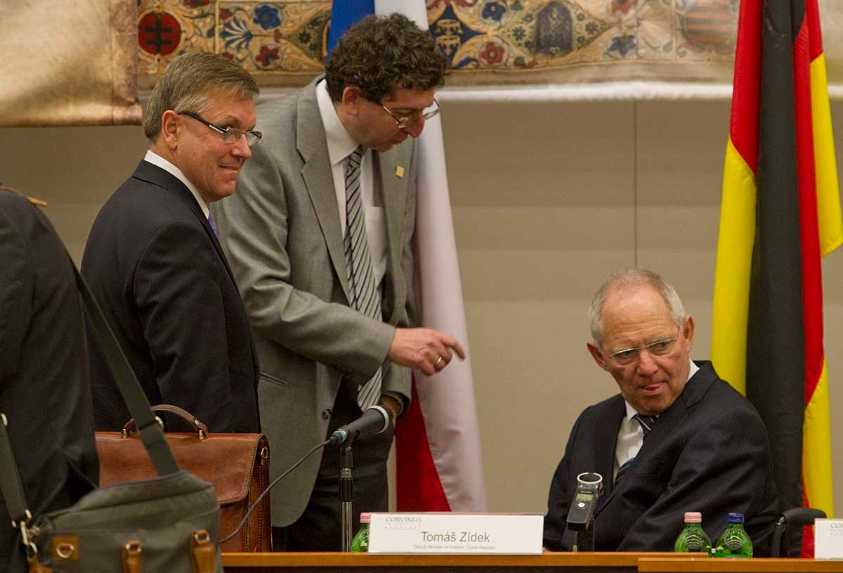 Budapestre jött Merkel pénzügyminisztere