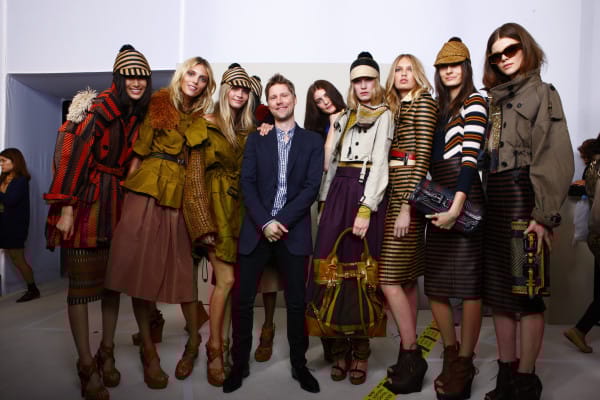 Exkluzív, élő közvetítés a Burberry divatbemutatójáról!