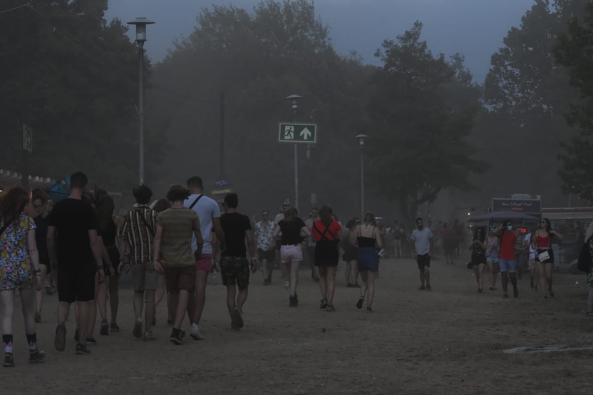 Budapestet is elérte a vihar, szakad az eső a Szigeten - fotó
