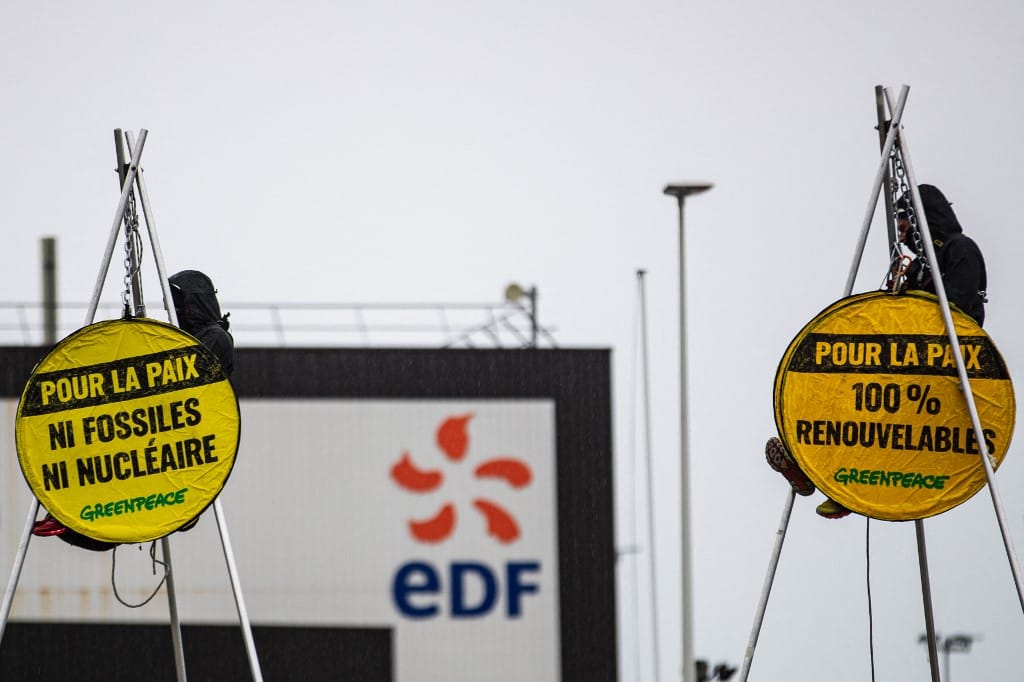Greenpeace-aktivisták hatoltak be egy franciaországi atomerőműbe