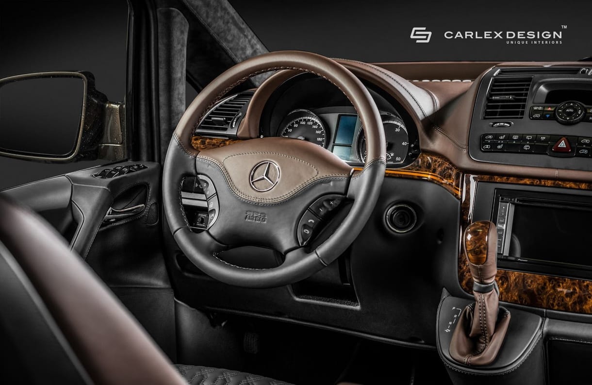Luxussal tömték tele a Mercedes kisbuszát