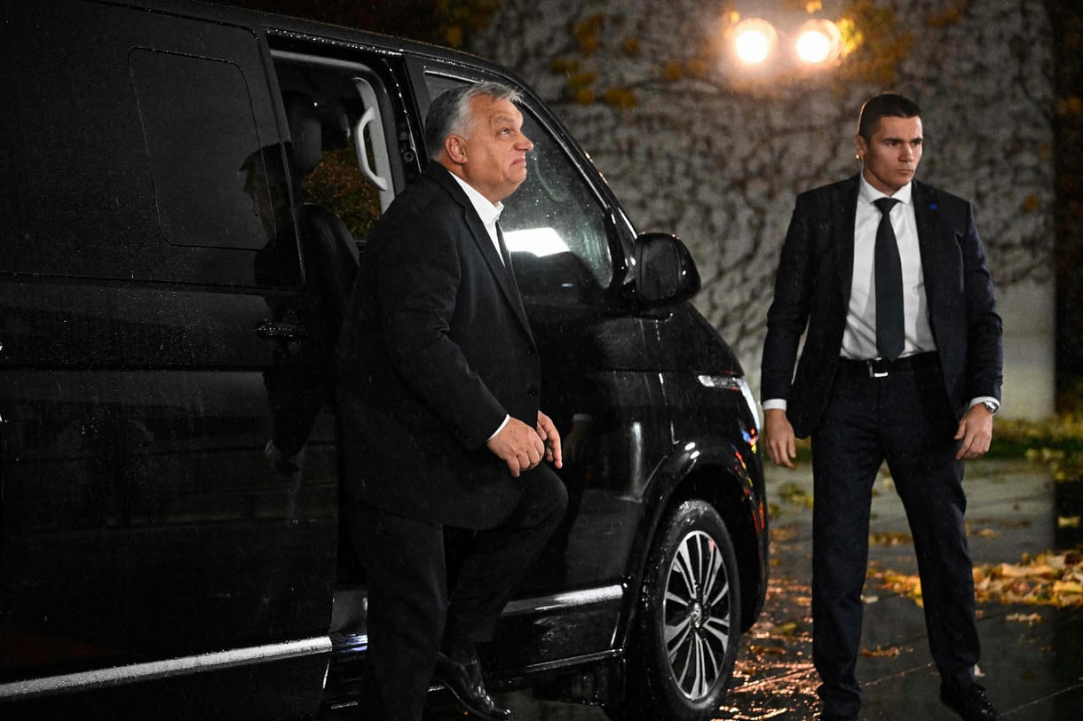 Brüsszelben hiába remélik, hogy Orbán csak rövidtávon zsarol a pénzért