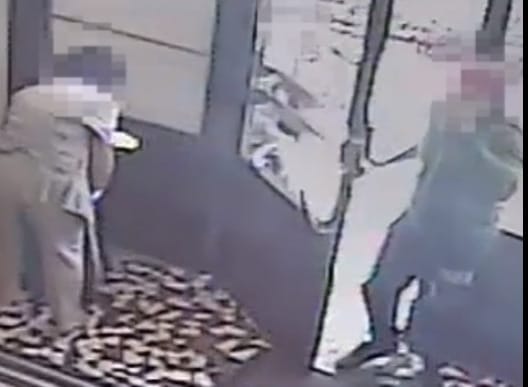 Idős nőket követett és rabolt ki két férfi Budapesten – videó