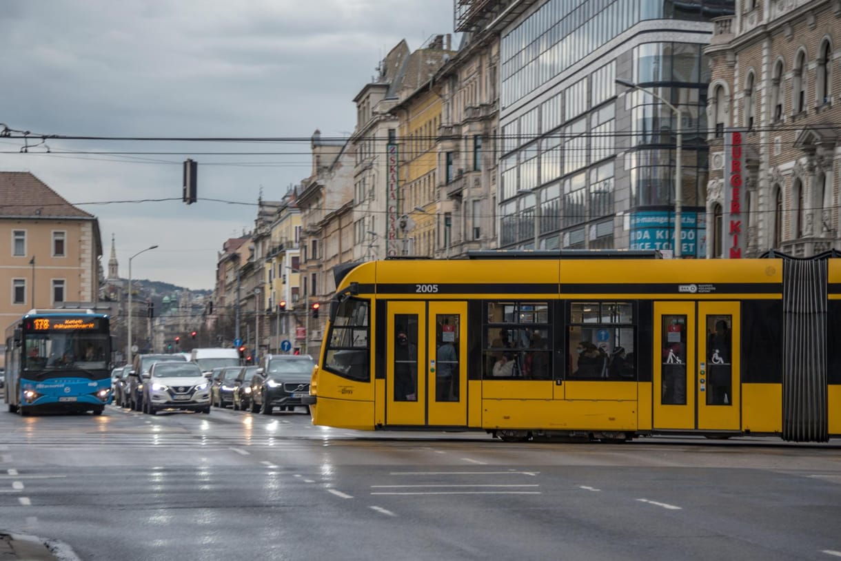 Több járat közlekedése is megváltozott a fővárosban a vihar miatt