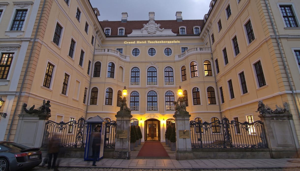 Ismét összeül a Bilderberg-csoport, magyar résztvevő nincs