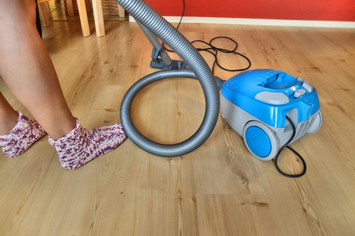 Ön mit utál jobban, ablakot tisztítani vagy szemetet levinni?
