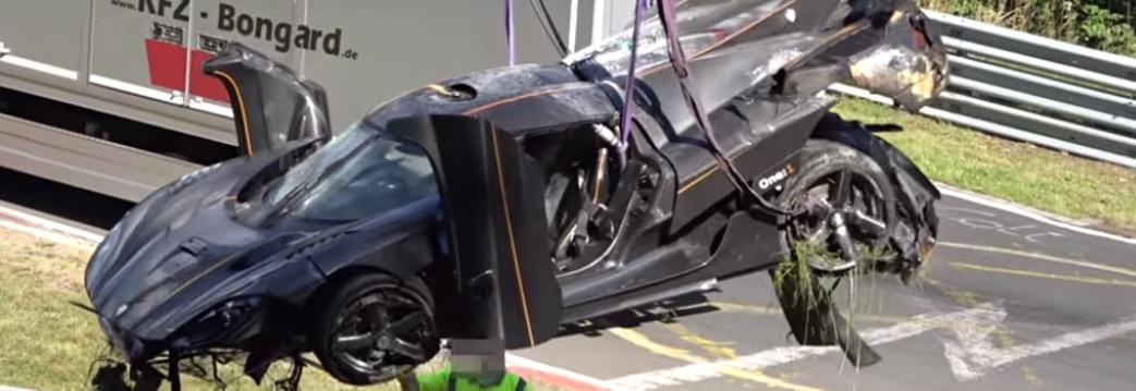 Büntetett a Zöld Pokol: durván összetörték a Koenigsegg One:1-t
