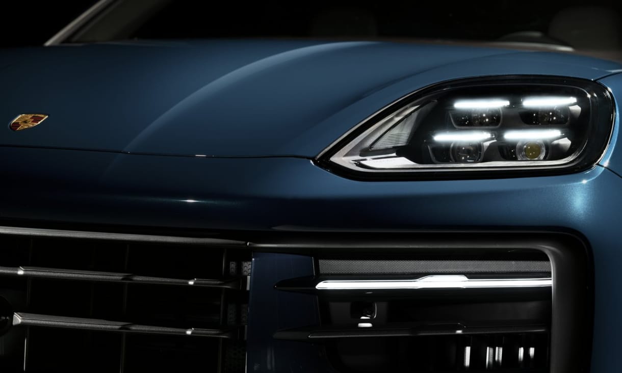 300 km/h-nál gyorsabb lesz a Porsche V8-as új zöld rendszámos SUV-ja