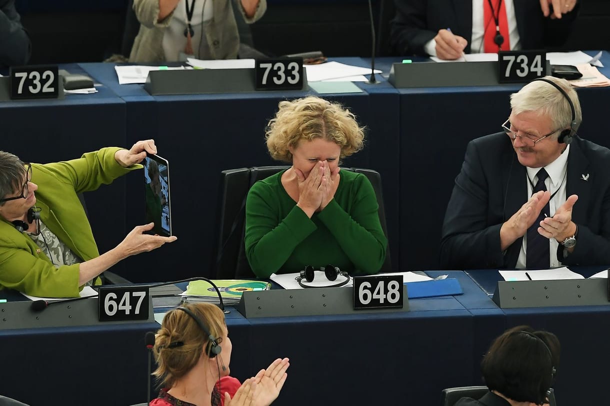 Szanyi az EP elnökénél kezdeményez eljárást a Sargentinit leszarozó RMDSZ-politikus ellen