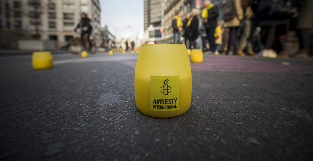 Megér egy történeti áttekintést az Amnesty International lesorosozása