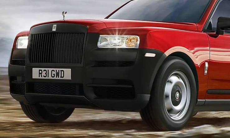 Milyen a 110 millió forintos új Rolls-Royce terepjáró fapados és melós kivitele? Mutatjuk