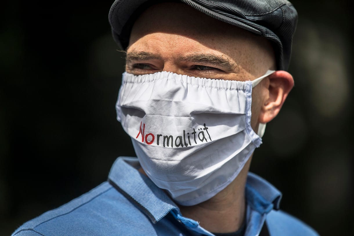 Mutálódik a koronavírus, ami segíti a terjedését