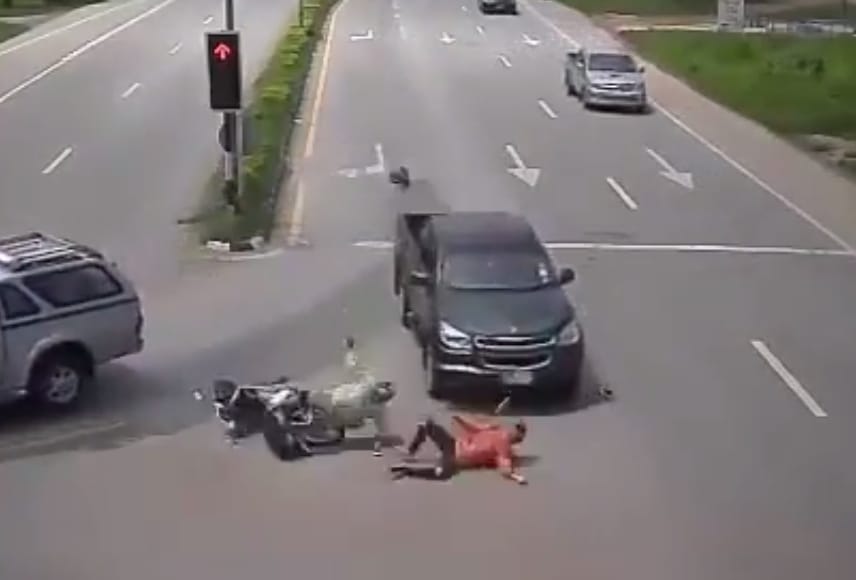 Ilyen egy teljes mértékben elkerülhető baleset - videó