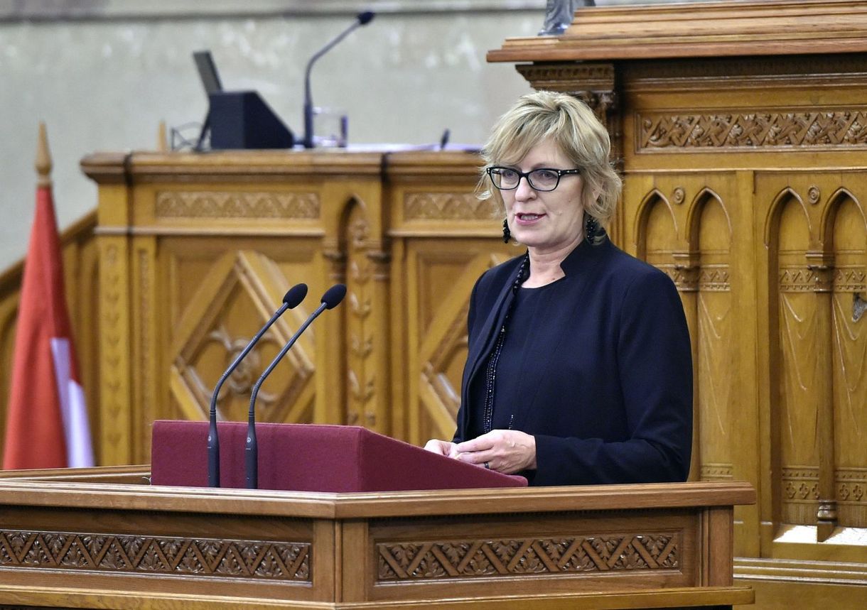 Handó Tünde minden bírót megkérdeztet: Civil-e vagy?