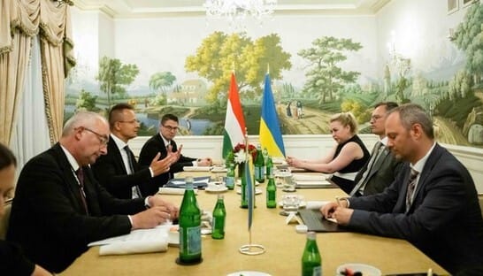 A második ukrán békecsúcsról tárgyalt Szijjártó és Kuleba